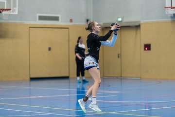 Bild 49 - wAJ HC Quickborn - HSG Kiel/Kronshagen : Ergebnis: 20:17